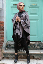 Load image into Gallery viewer, Women&#39;s Fringe Patterned Poncho