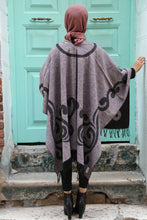 Load image into Gallery viewer, Women&#39;s Fringe Patterned Poncho